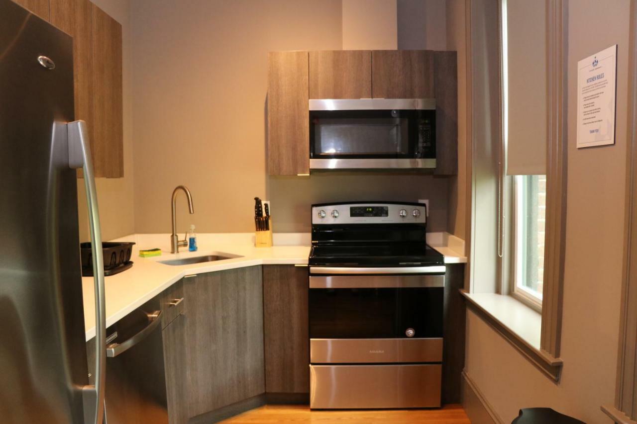 A Stylish Stay W/ A Queen Bed, Heated Floors.. #26 Brookline Ngoại thất bức ảnh