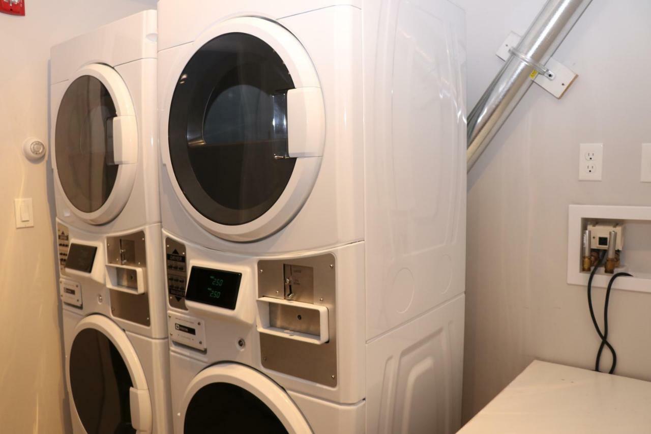 A Stylish Stay W/ A Queen Bed, Heated Floors.. #26 Brookline Ngoại thất bức ảnh